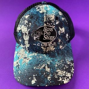 Bass Pro Shops Club Snapback in excellent condition